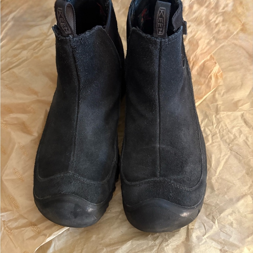 Keen Black Suede Ankle Boots